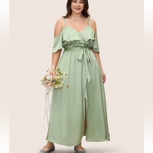 BloomChic Plus Size 2XL Solid Heart Neckline Satin Ruffle Sleeve Dress us18-20